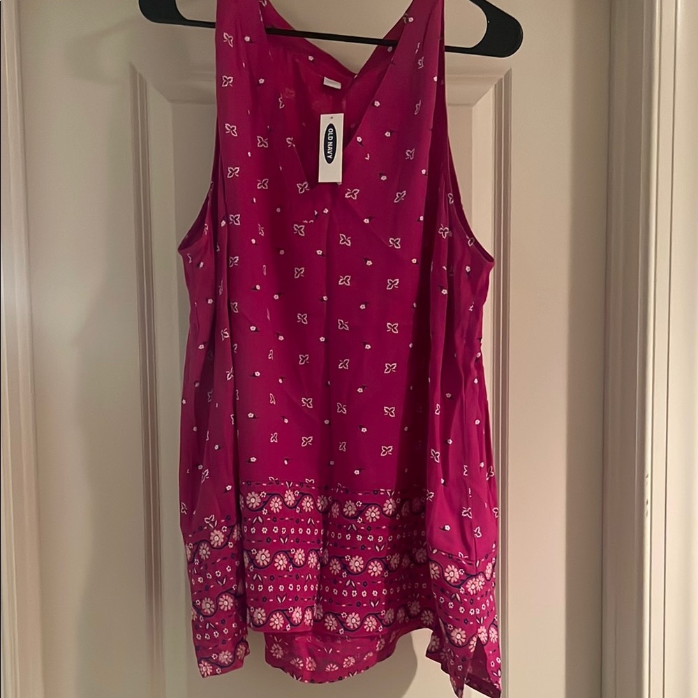 Old Navy Magenta Sleeveless Blouse